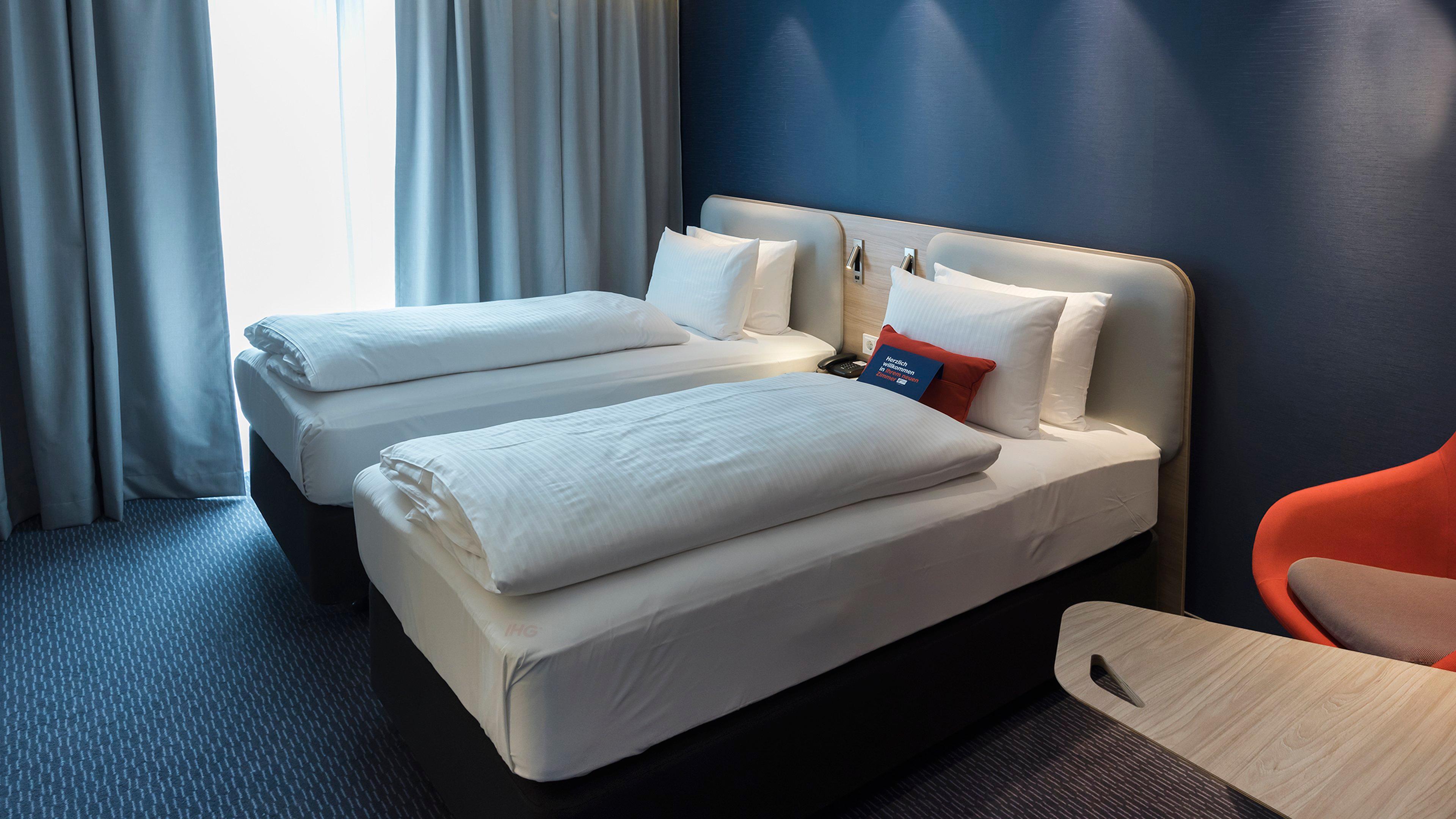 Holiday Inn Express - Wiesbaden By Ihg מראה חיצוני תמונה
